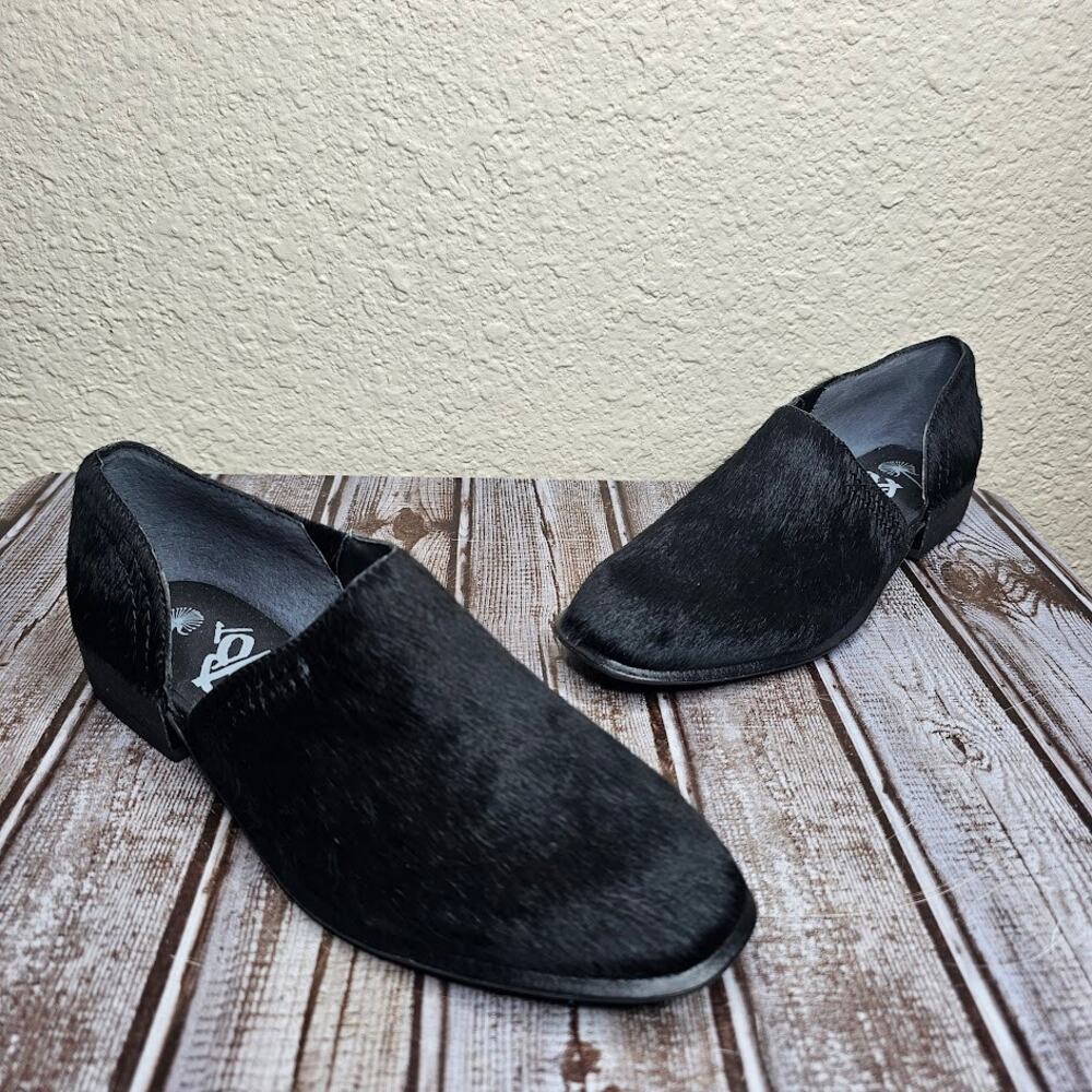 OTBT Women's genuine calf hair coyote slip op d'orsay loafers shootie Size 7.5